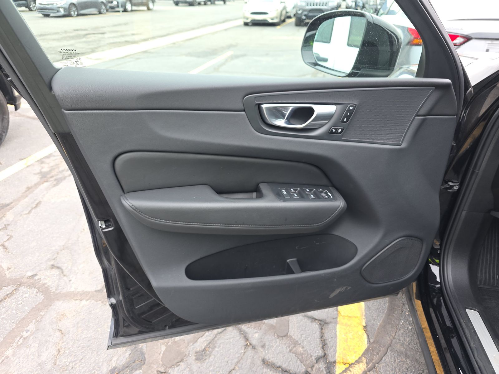 2023 Volvo XC60 B5 Plus AWD