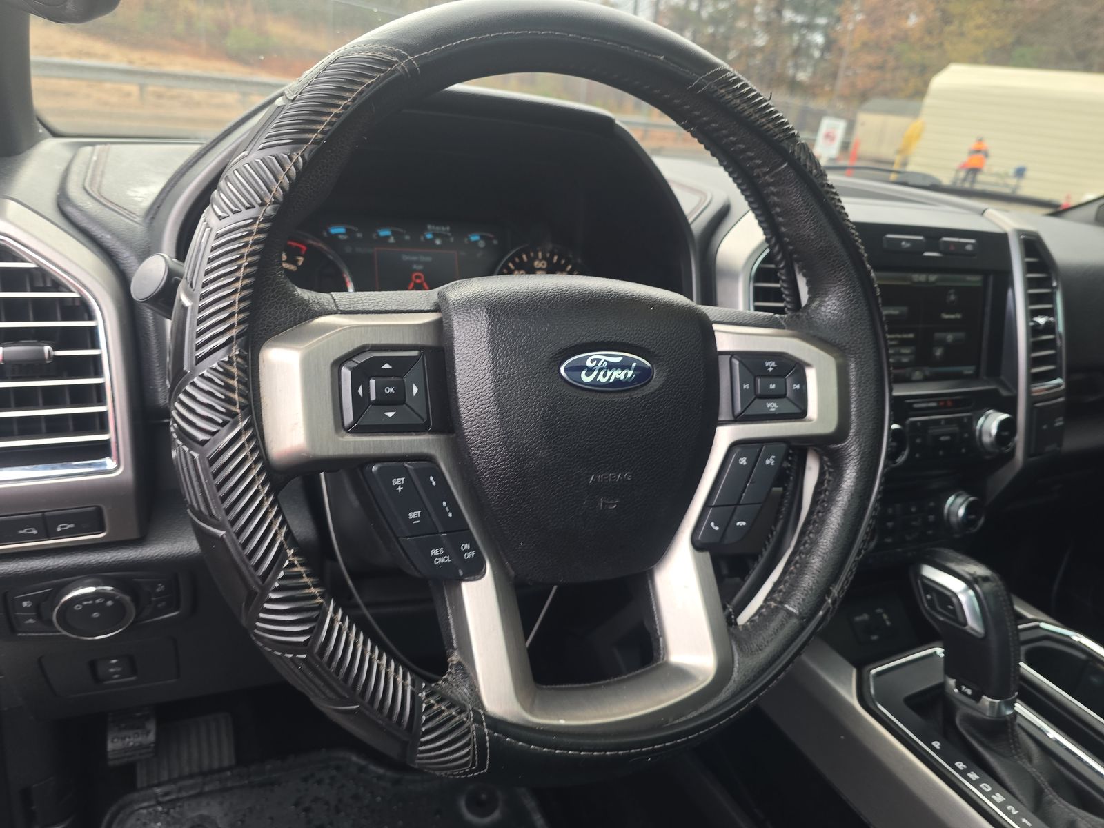 2015 Ford F-150 Platinum RWD