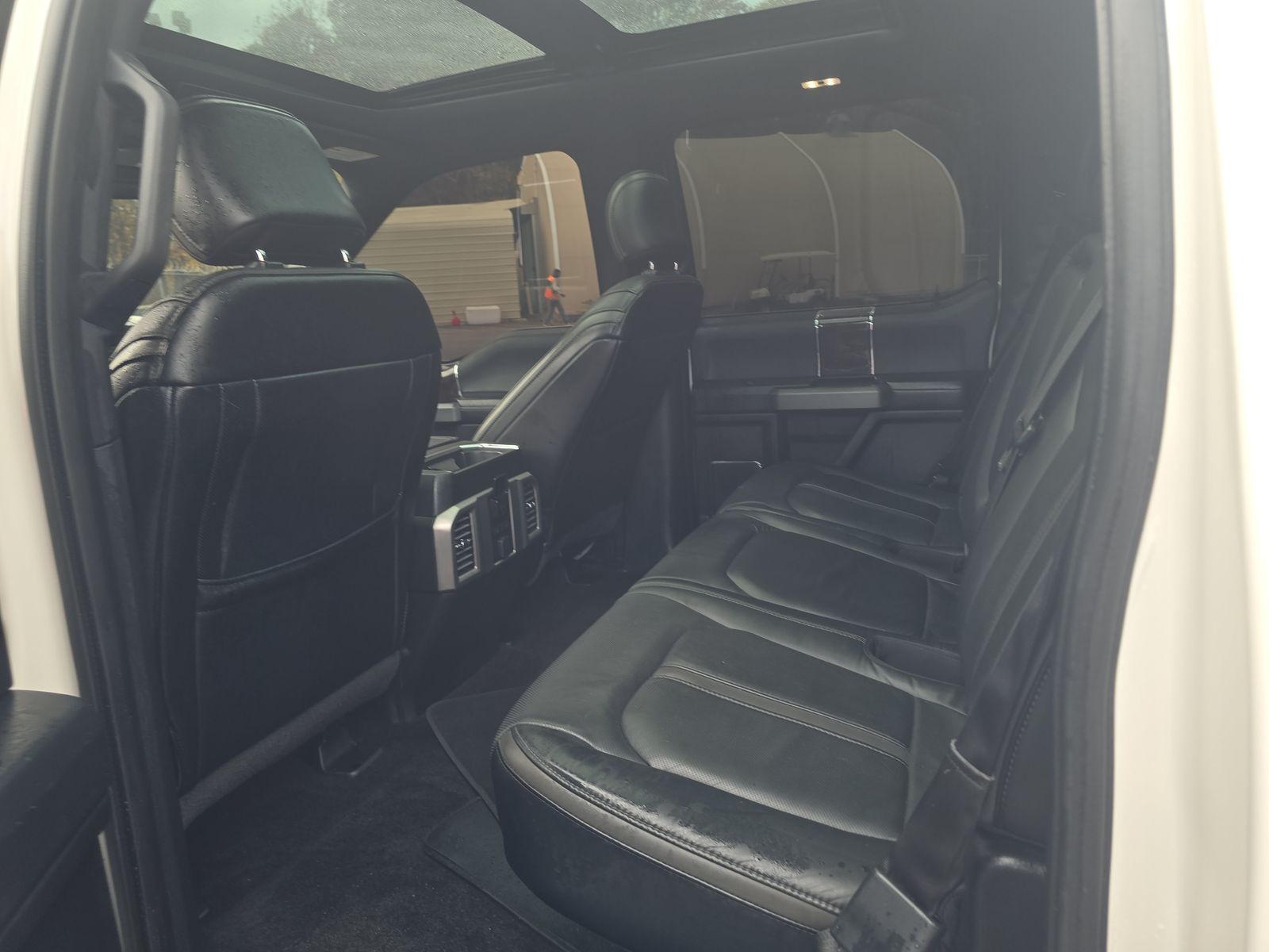 2015 Ford F-150 Platinum RWD