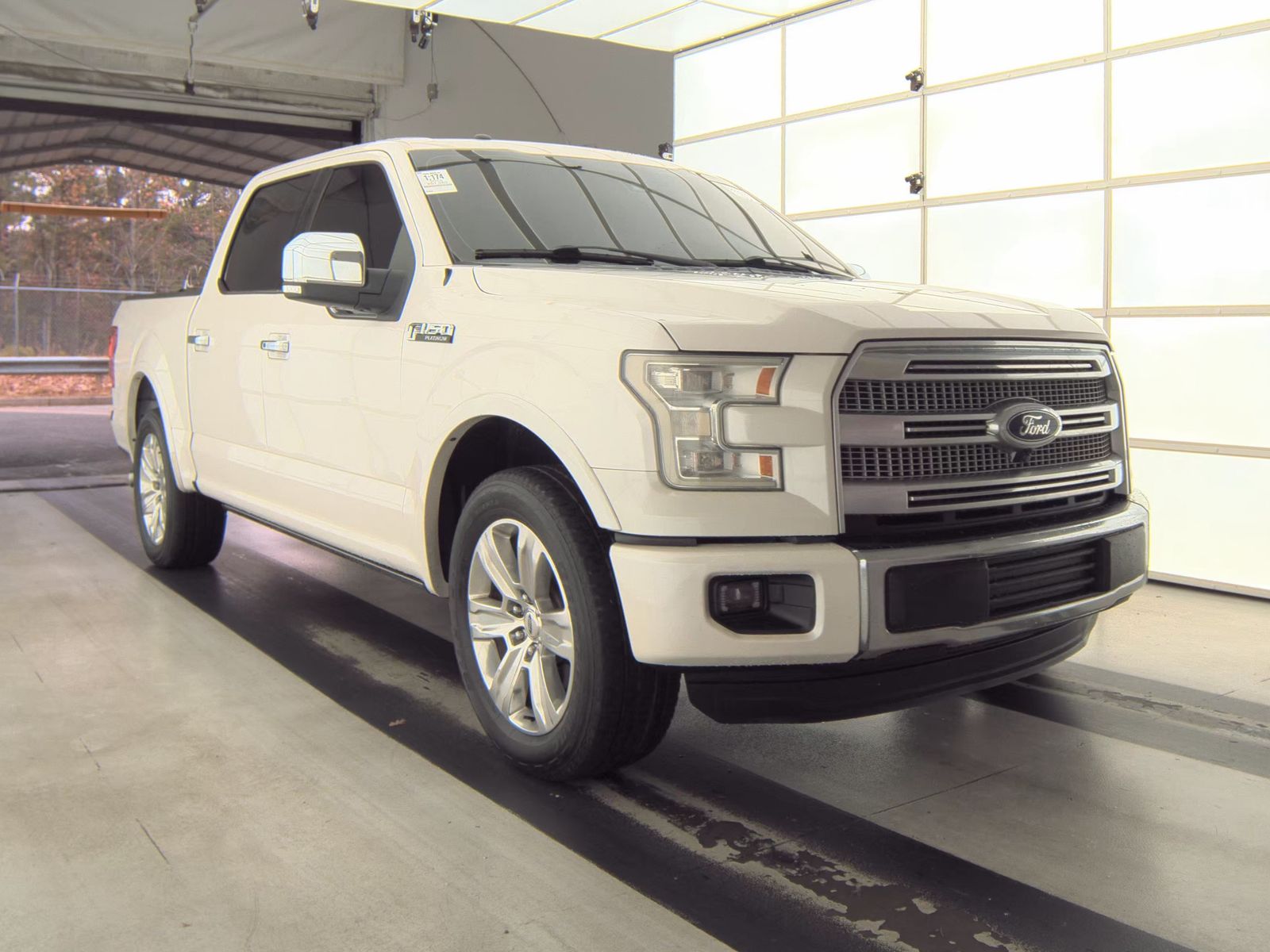 2015 Ford F-150 Platinum RWD