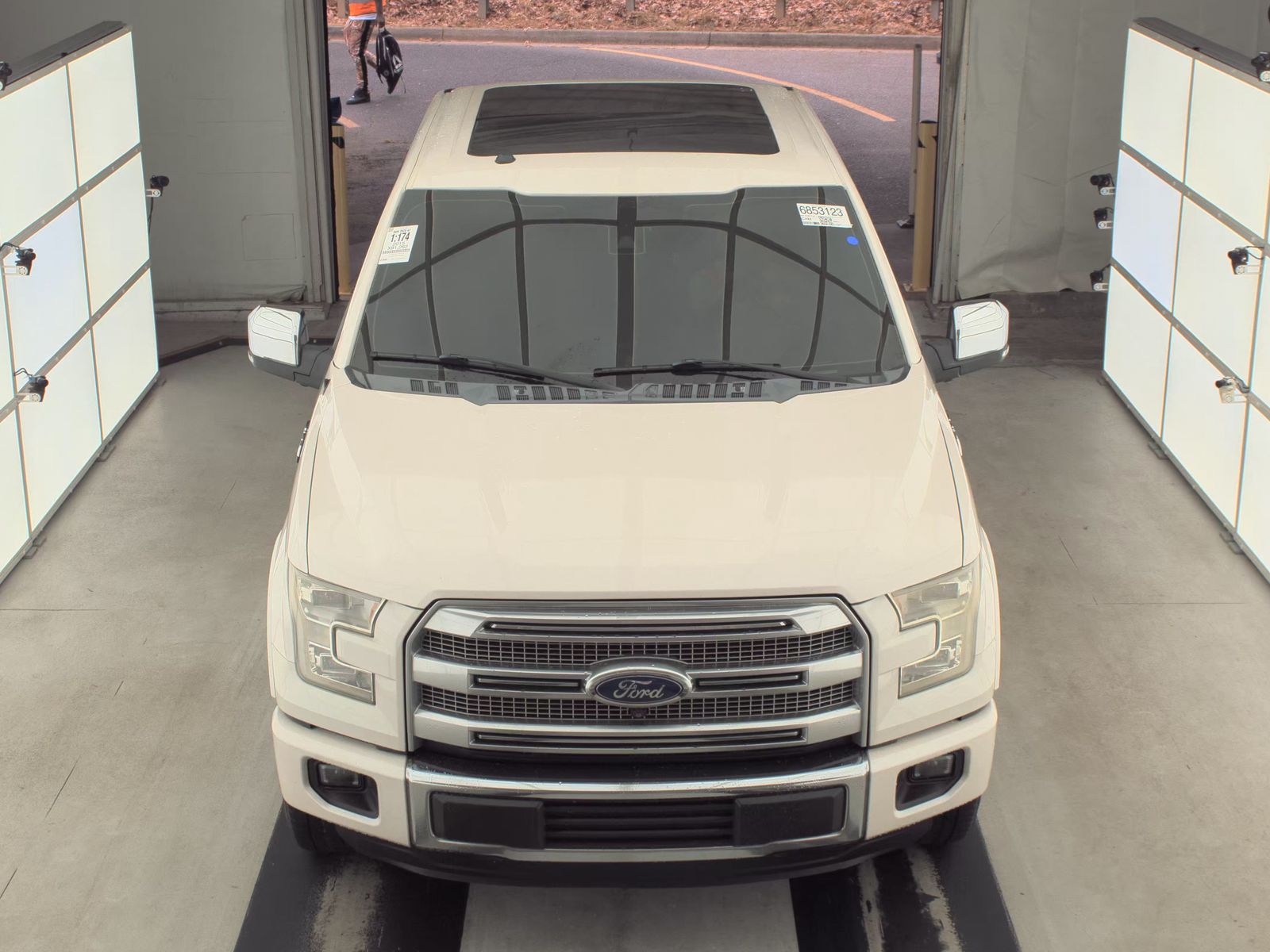 2015 Ford F-150 Platinum RWD