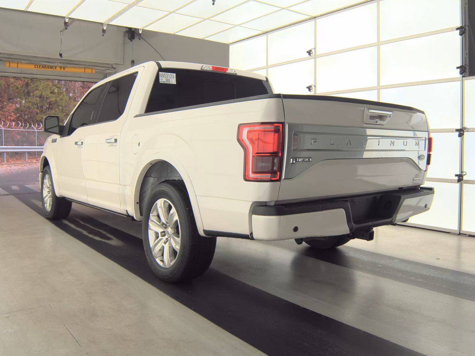 2015 Ford F-150 Platinum RWD