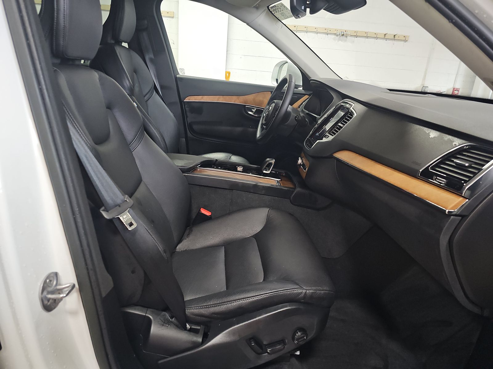 2023 Volvo XC90 Recharge T8 Plus AWD