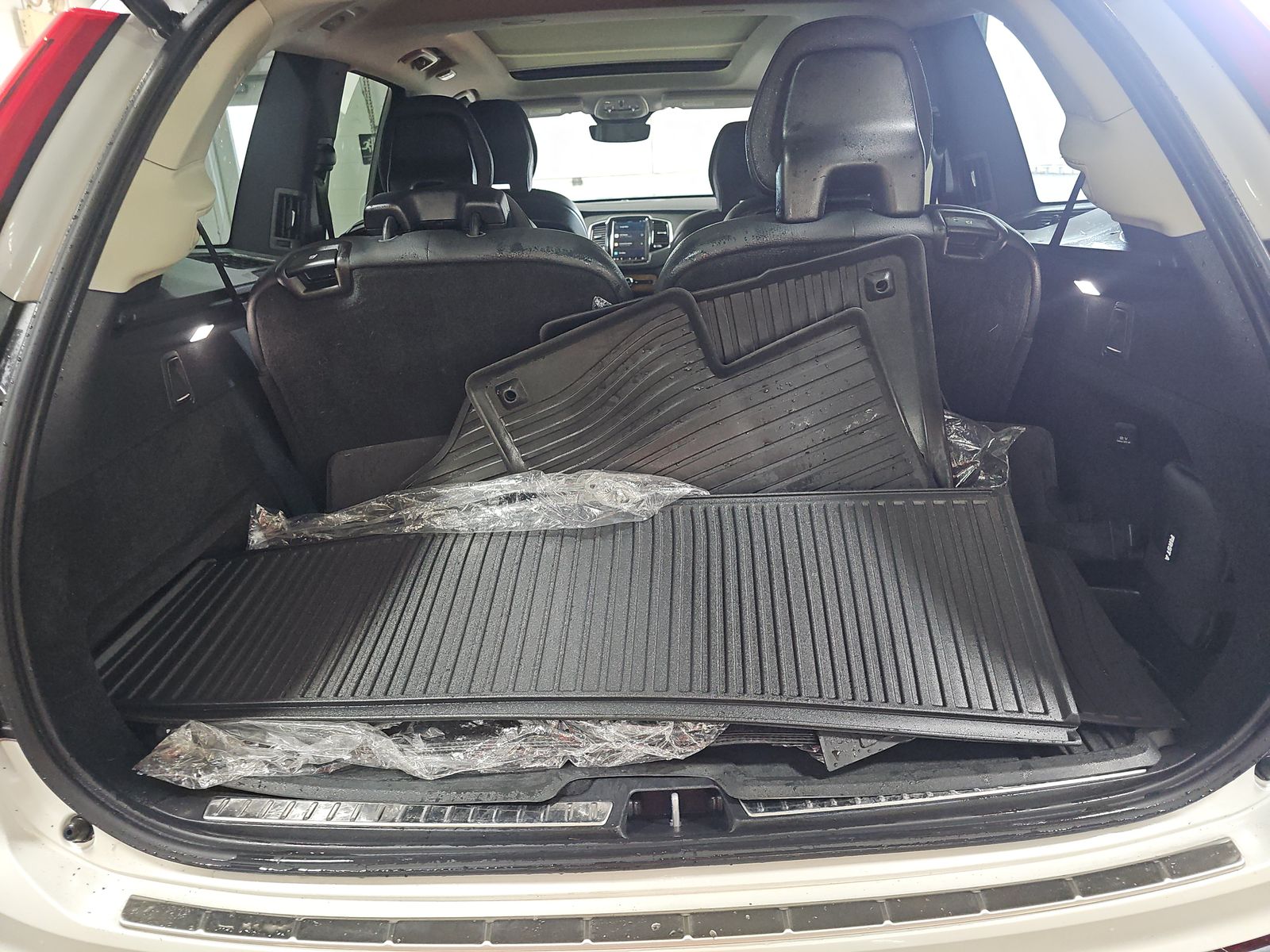 2023 Volvo XC90 Recharge T8 Plus AWD