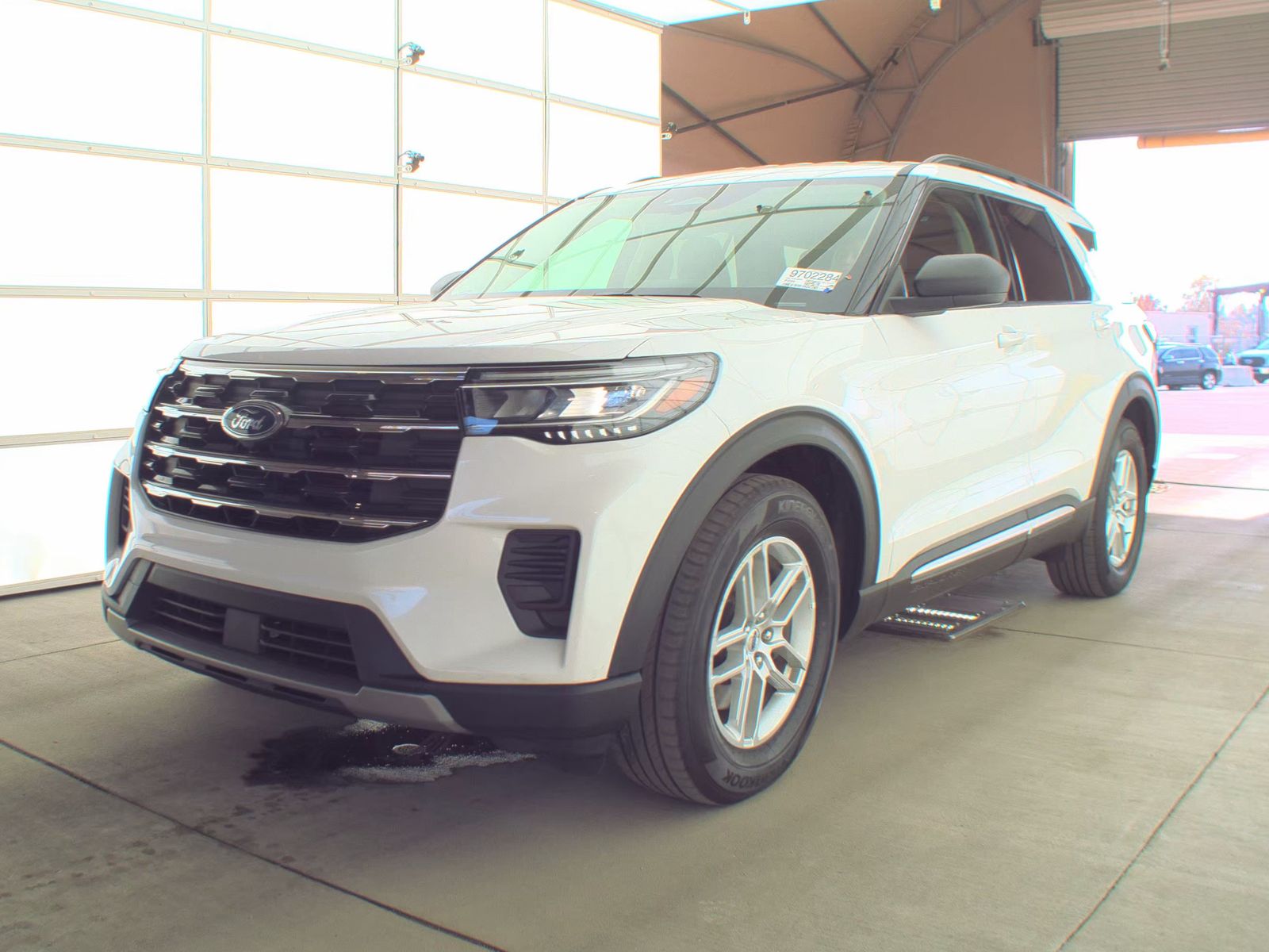 2025 Ford Explorer Active RWD