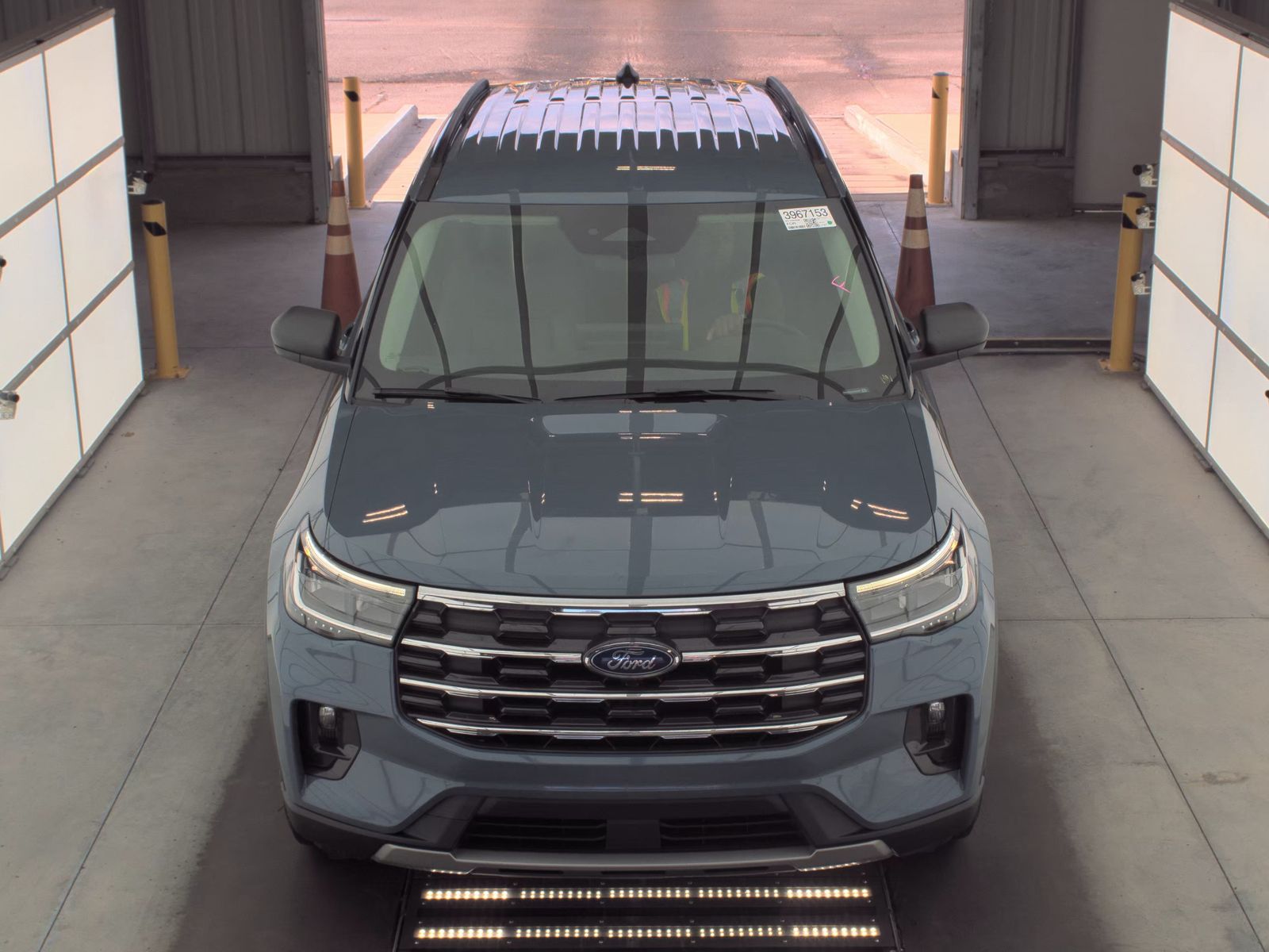 2025 Ford Explorer Active AWD