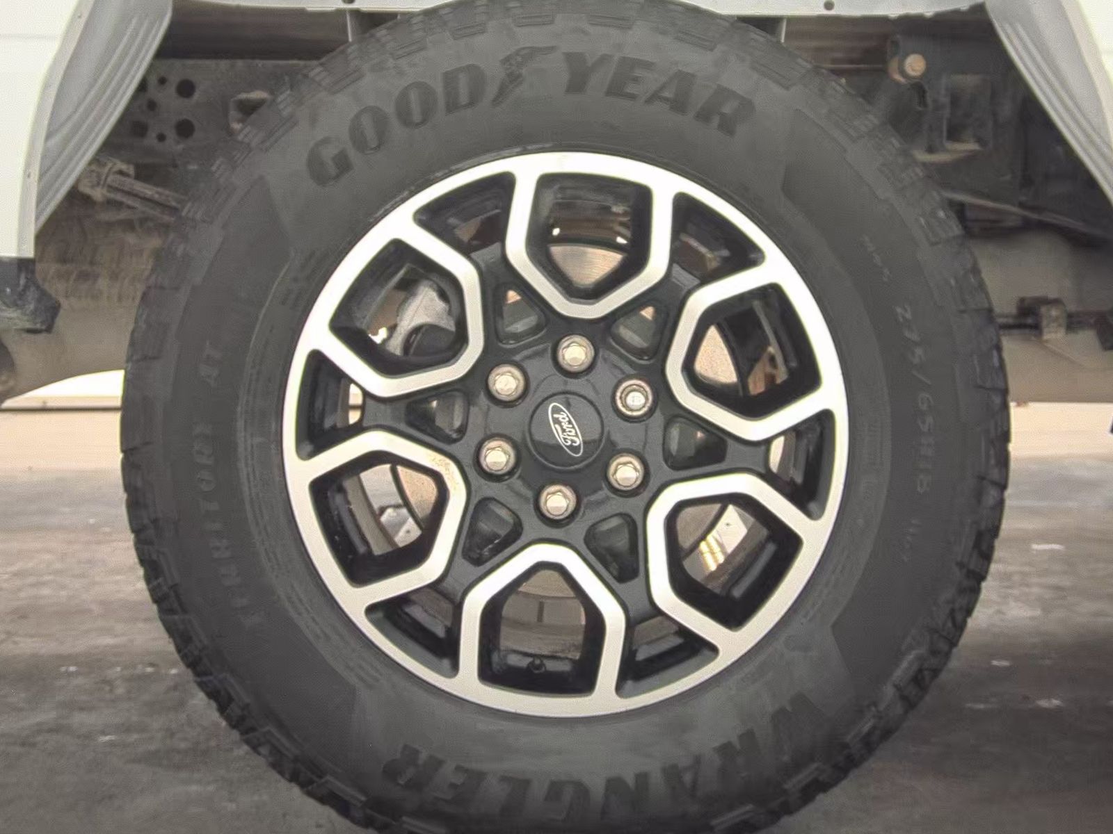 2023 Ford F-150 Hybrid XLT AWD