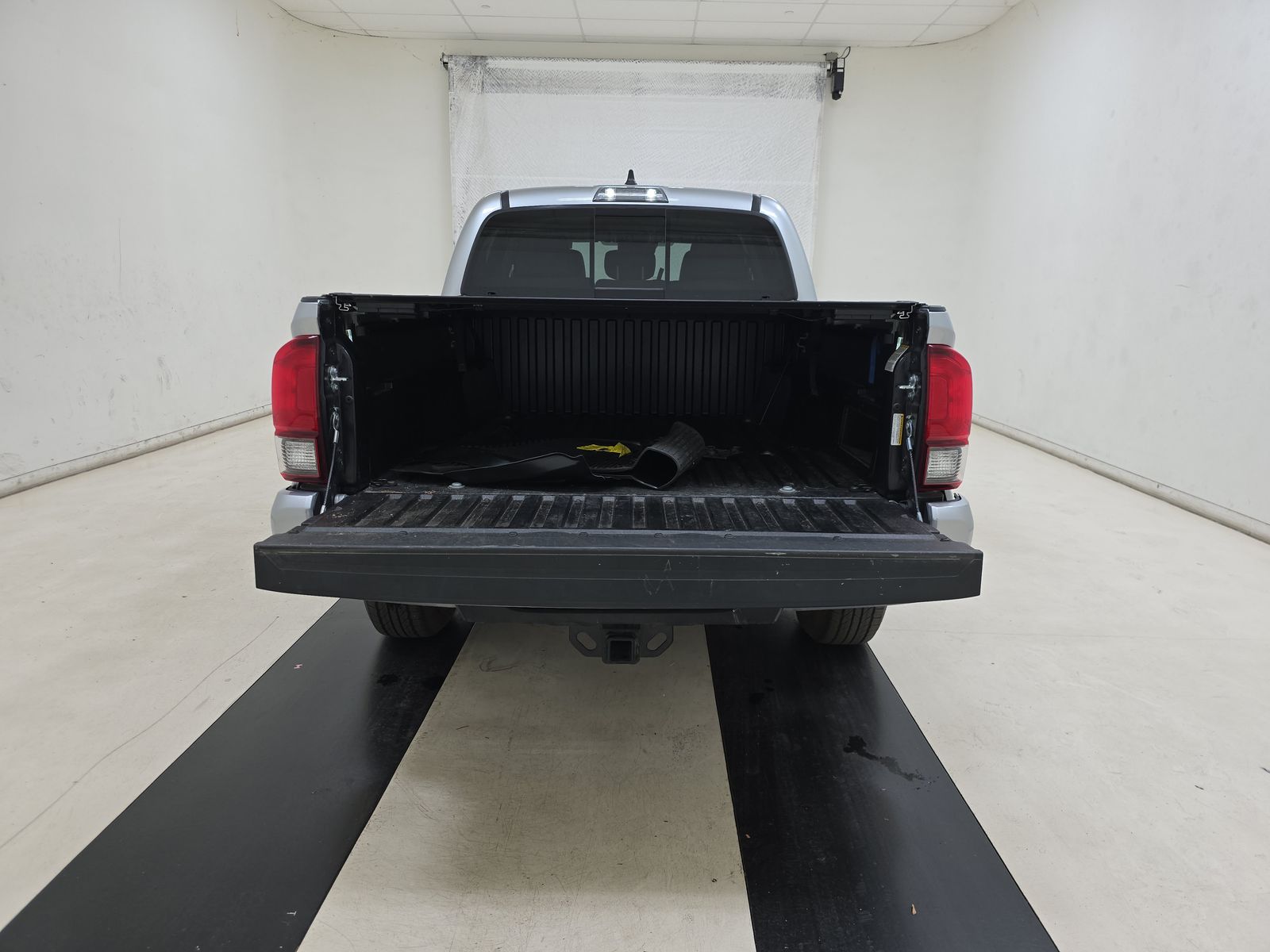 2023 Toyota Tacoma SR5 AWD