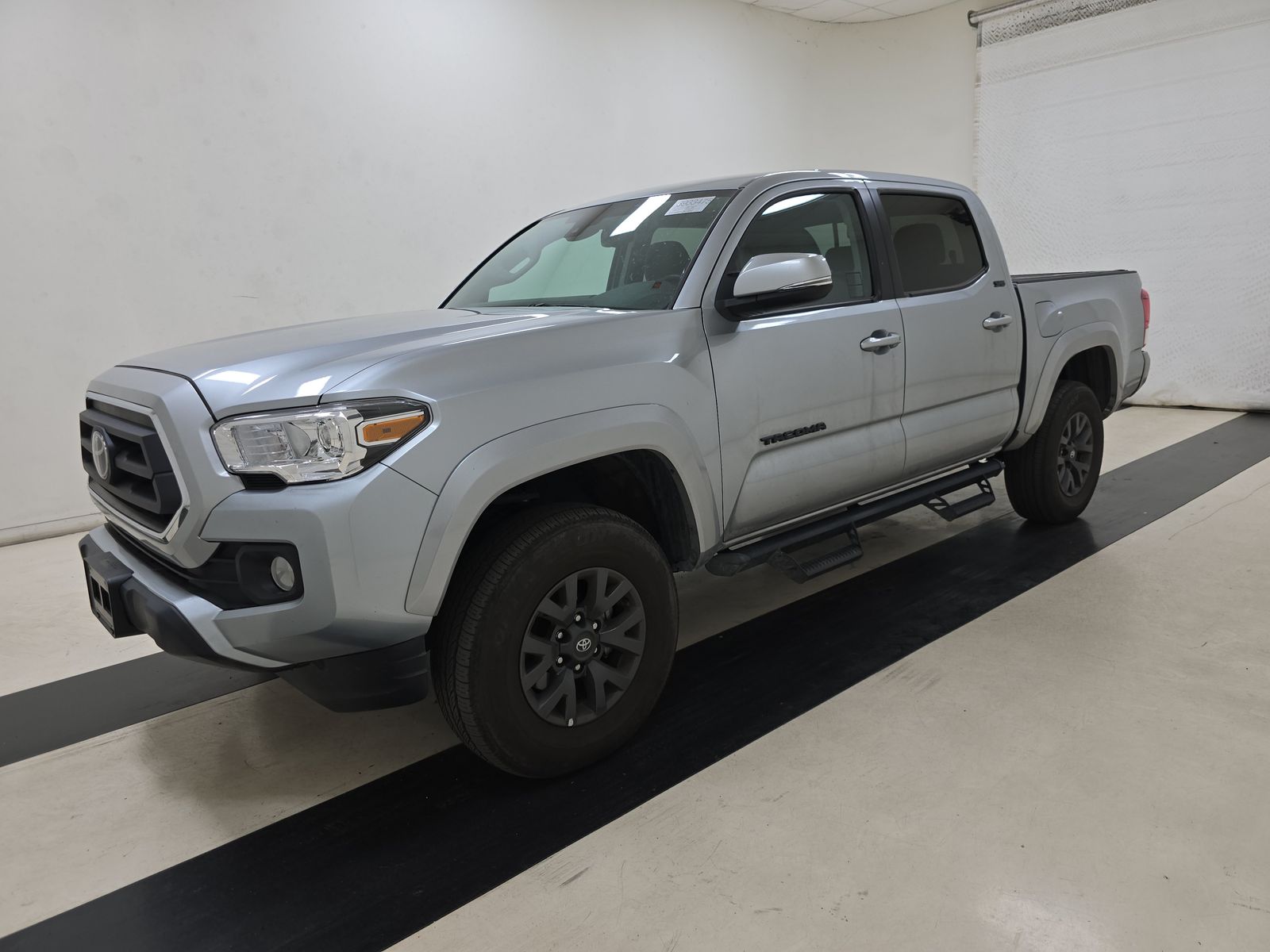 2023 Toyota Tacoma SR5 AWD