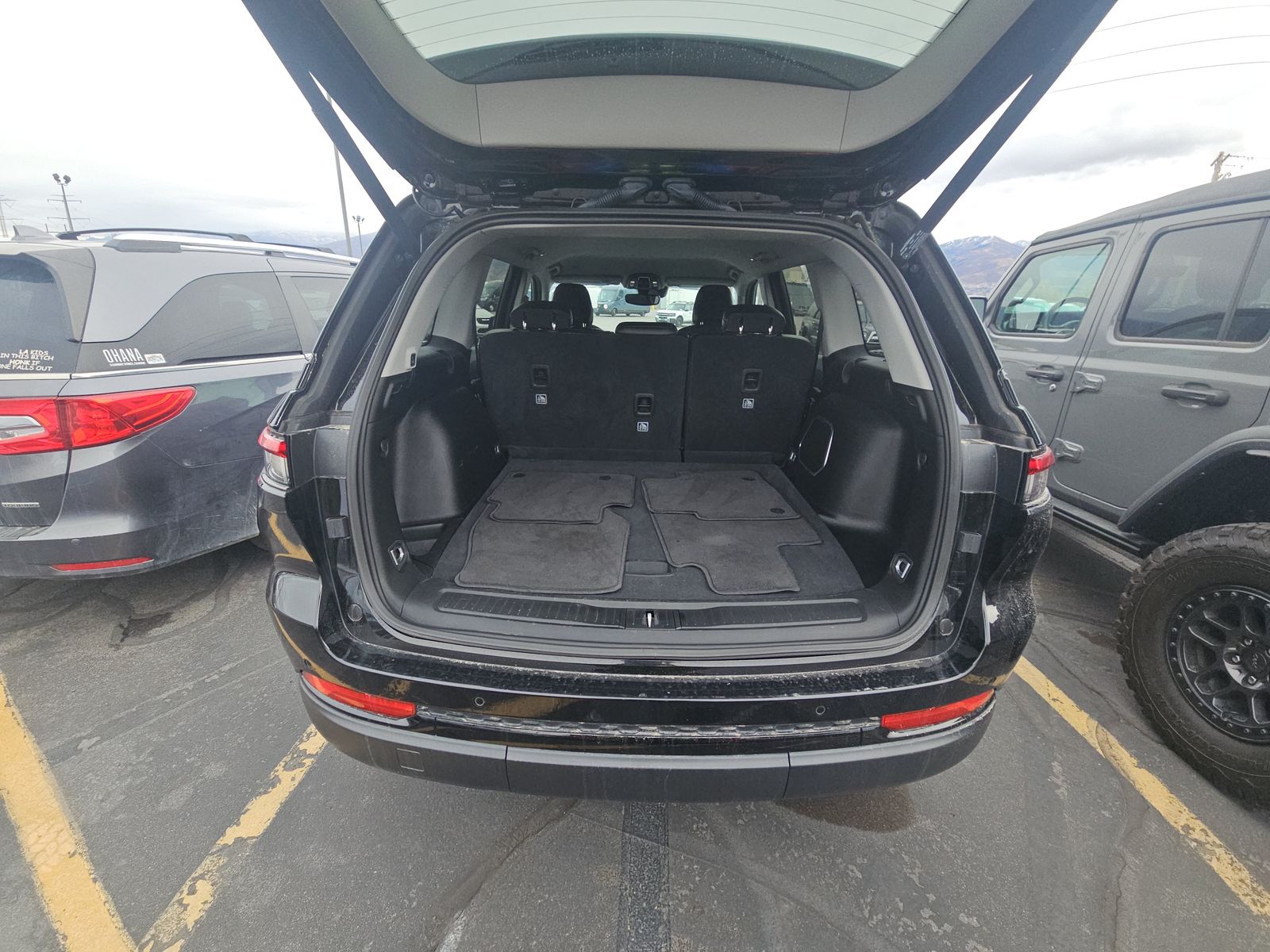 2023 Jeep Grand Cherokee Limited AWD