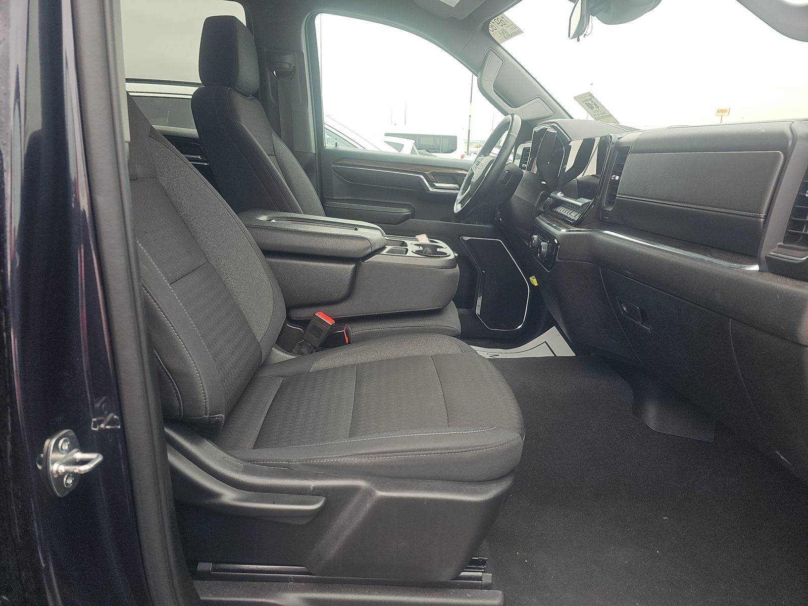 2024 Chevrolet Silverado 1500 LT AWD