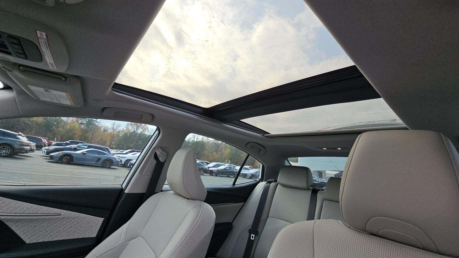 2025 Toyota Camry XLE FWD