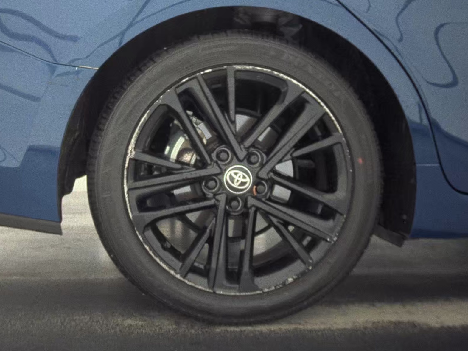 2025 Toyota Camry SE FWD