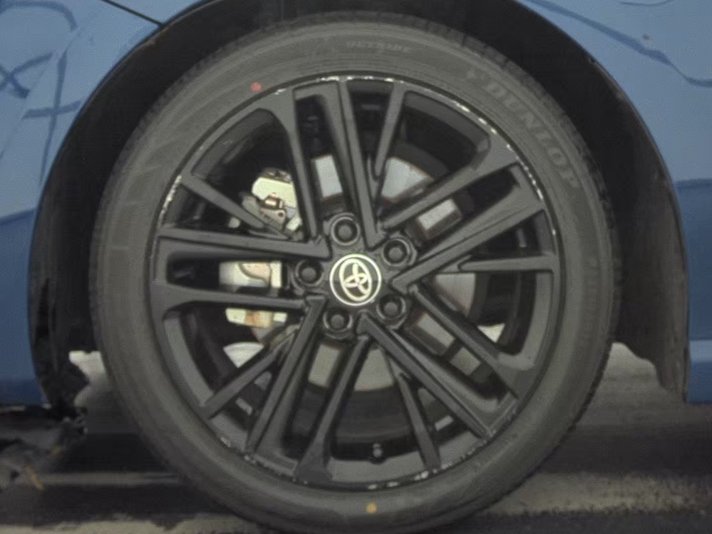 2025 Toyota Camry SE FWD