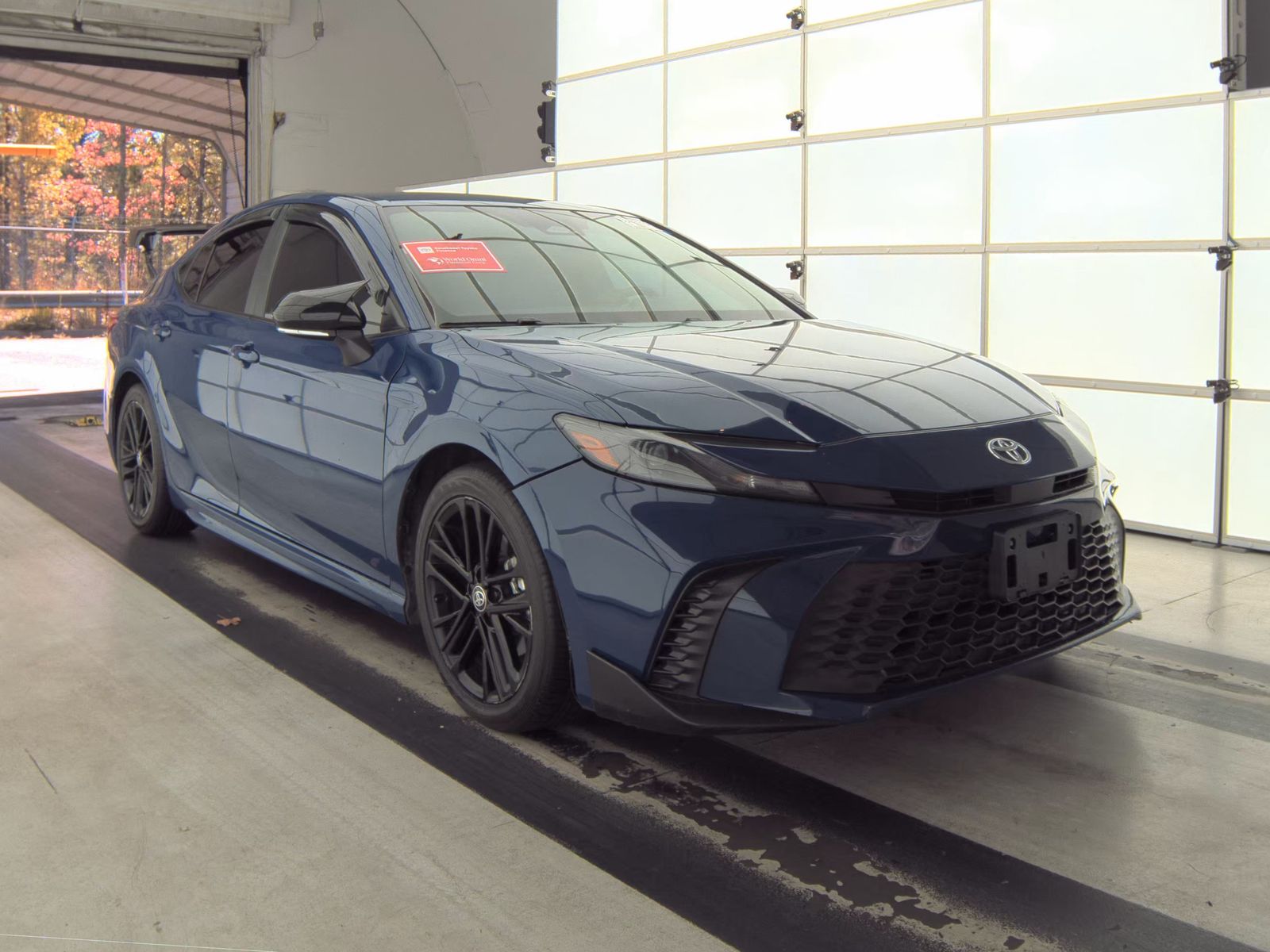 2025 Toyota Camry SE FWD