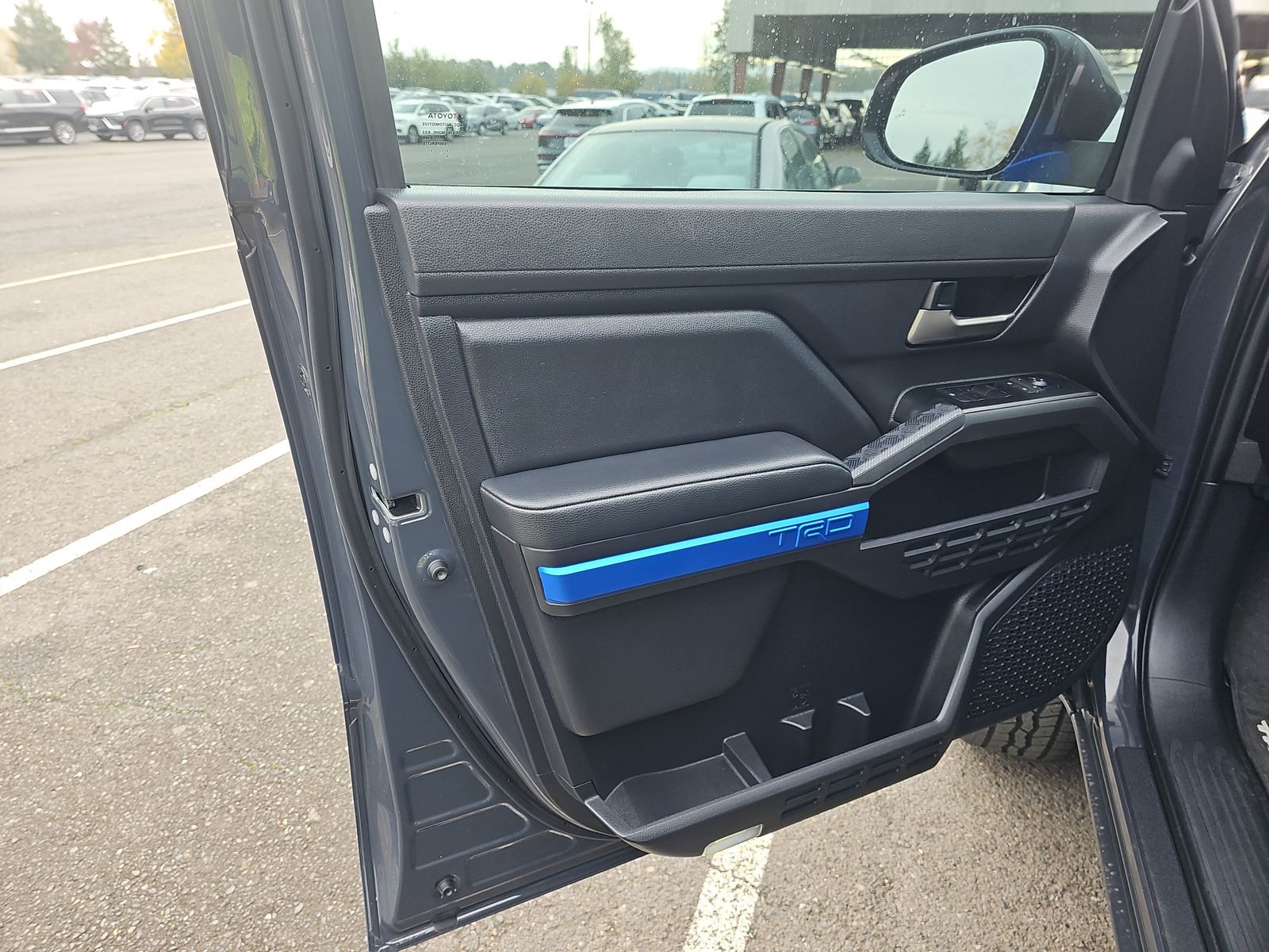 2025 Toyota Tacoma Hybrid TRD Off-Road AWD