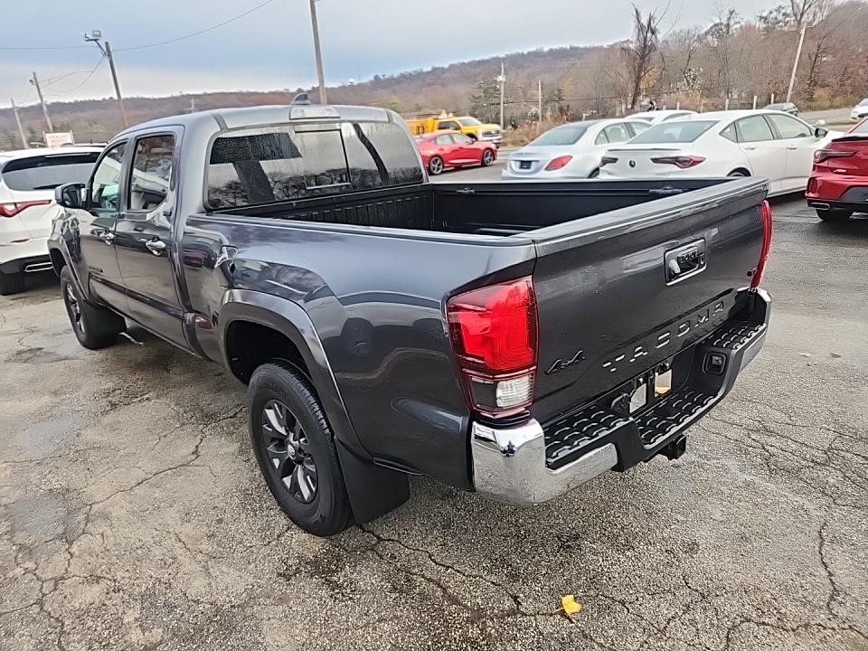 2022 Toyota Tacoma SR5 AWD