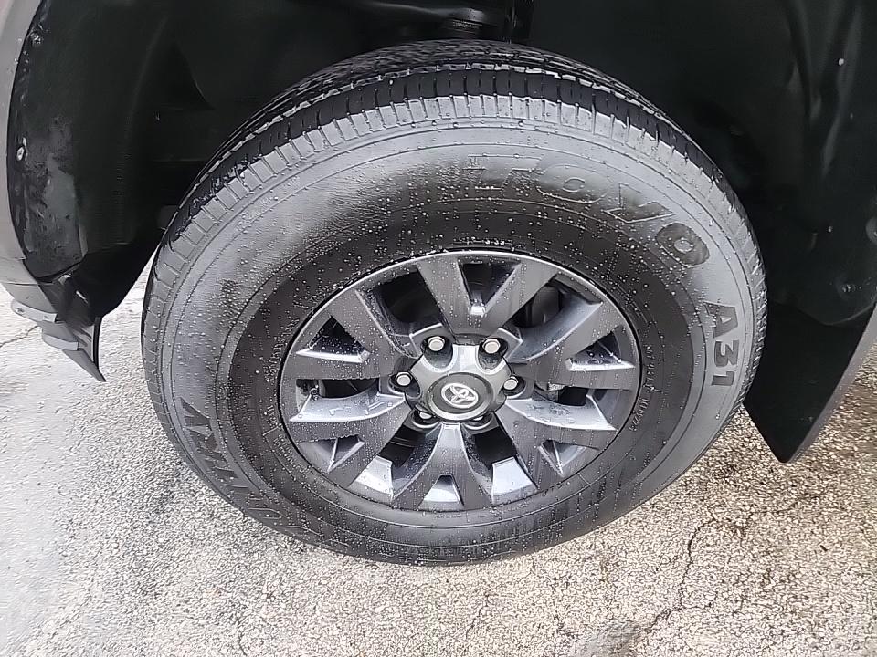 2022 Toyota Tacoma SR5 AWD