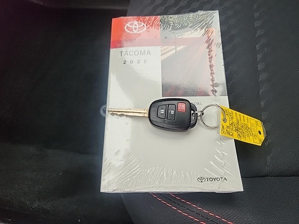 2022 Toyota Tacoma SR5 AWD