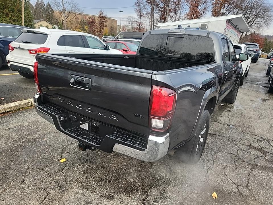 2022 Toyota Tacoma SR5 AWD