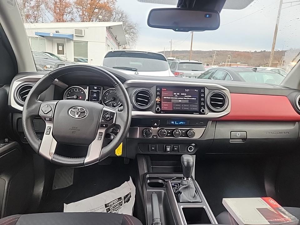 2022 Toyota Tacoma SR5 AWD