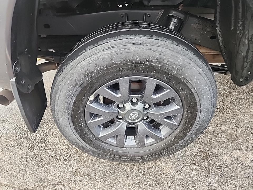 2022 Toyota Tacoma SR5 AWD