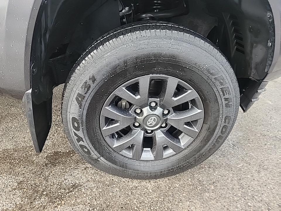 2022 Toyota Tacoma SR5 AWD