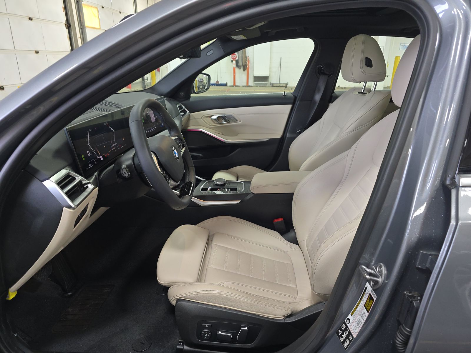 2025 BMW 3 Series 330i xDrive AWD