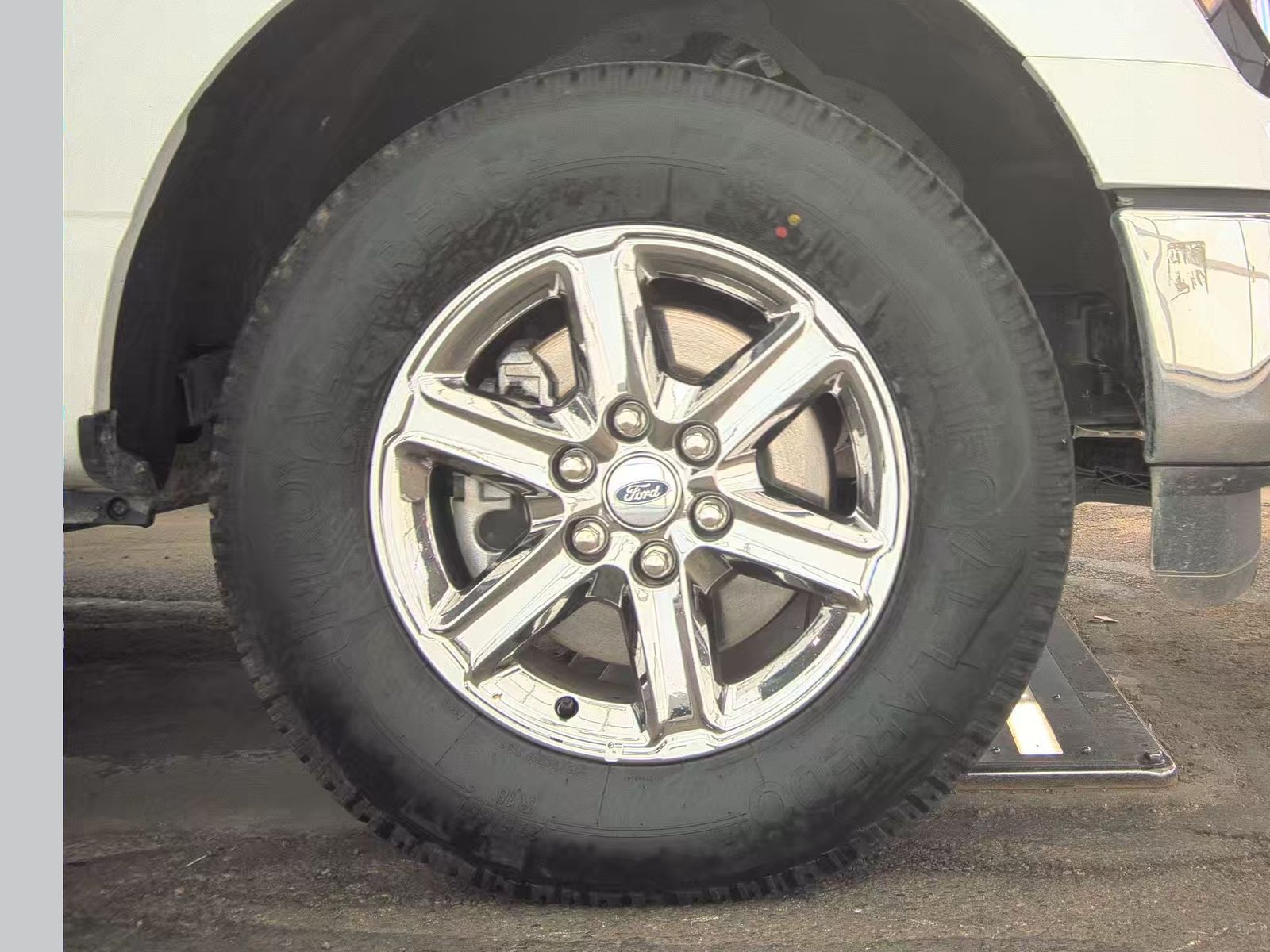 2024 Ford F-150 XLT AWD