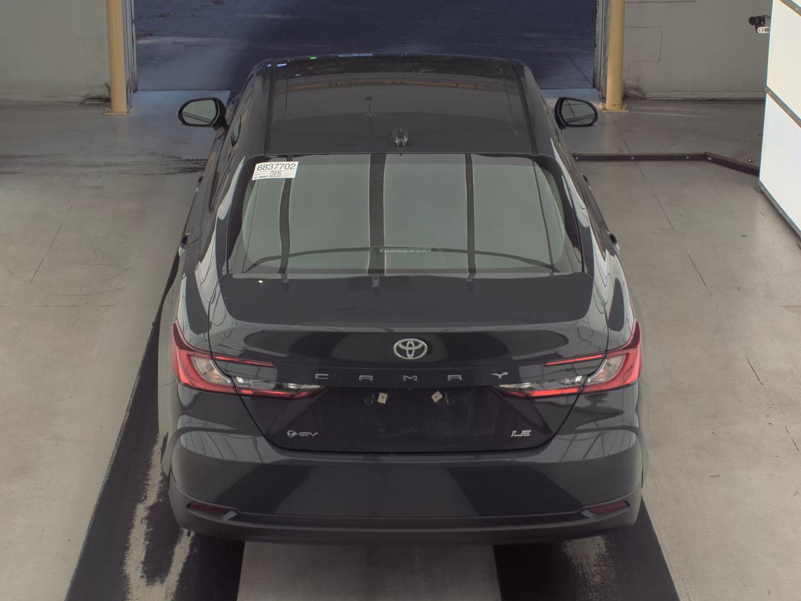 2025 Toyota Camry LE FWD