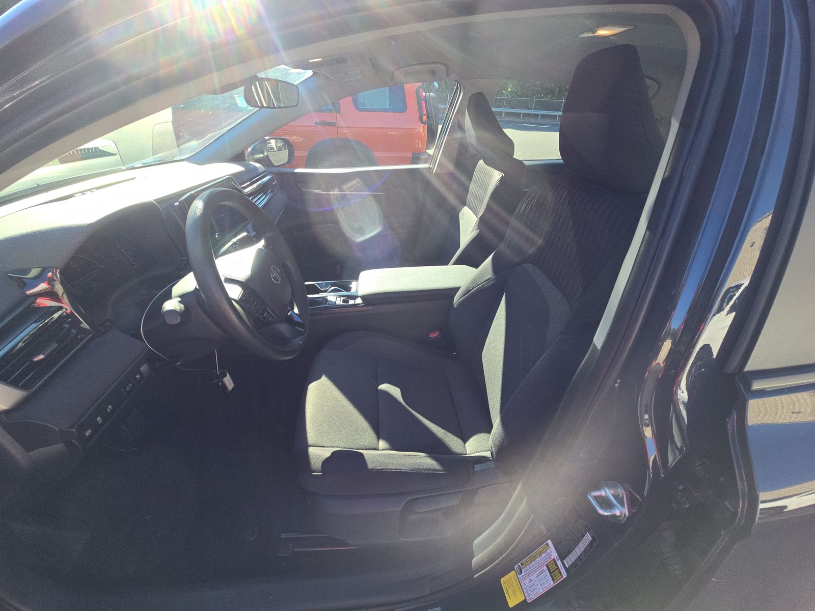 2025 Toyota Camry LE FWD