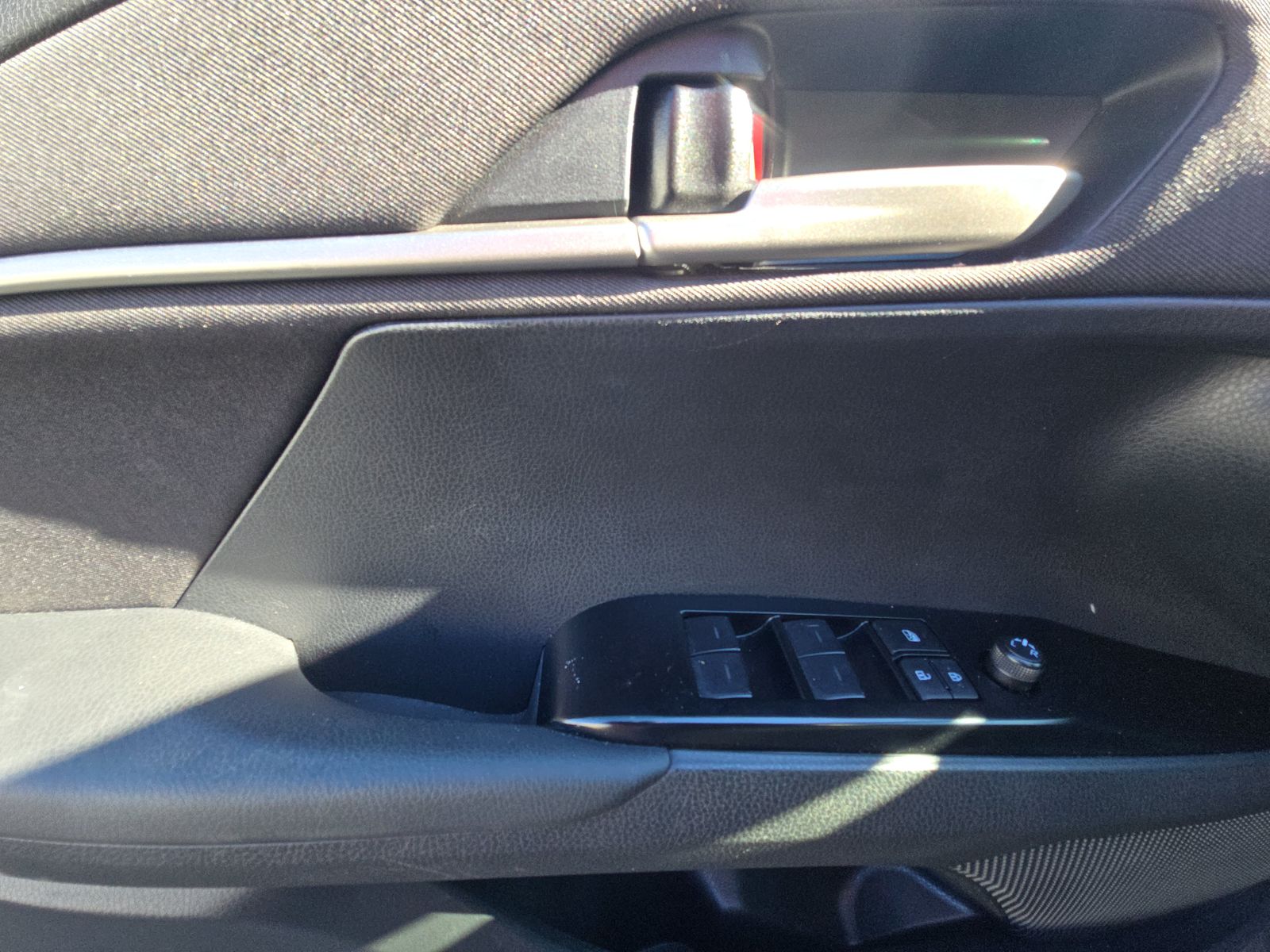 2025 Toyota Camry LE FWD