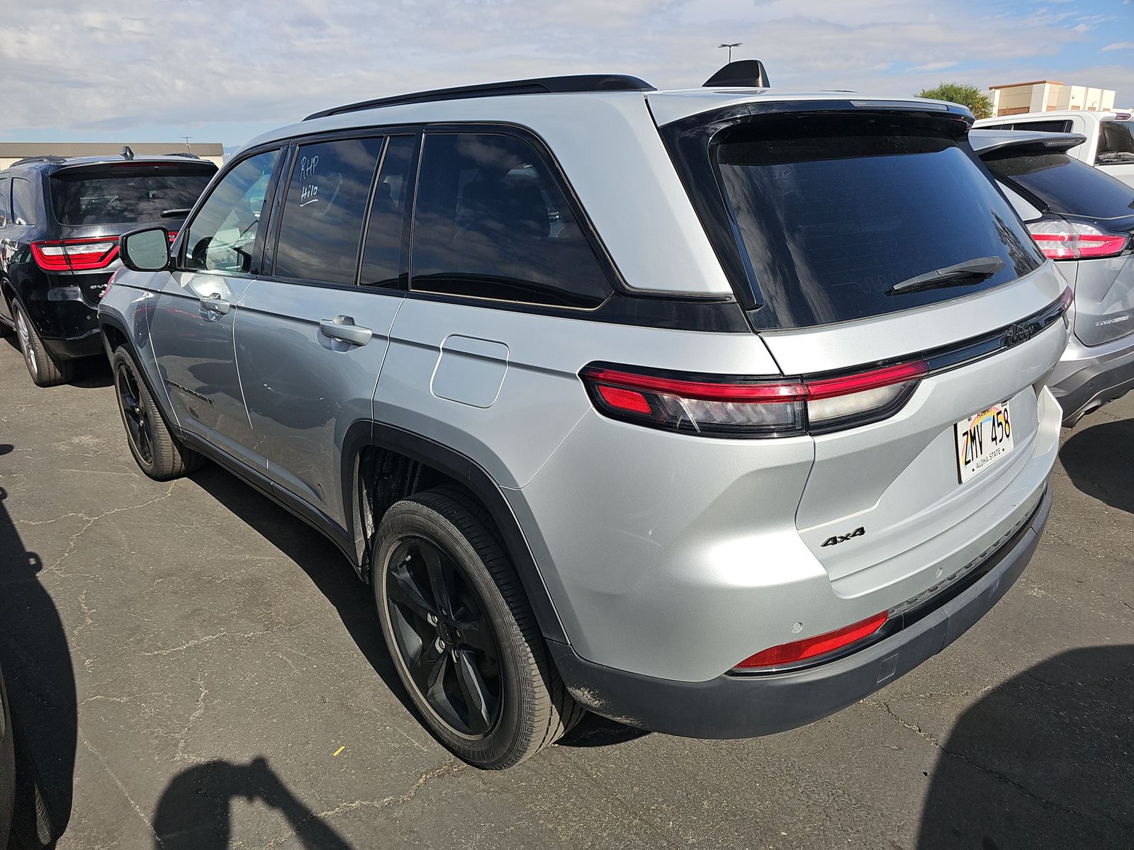 2023 Jeep Grand Cherokee Altitude AWD