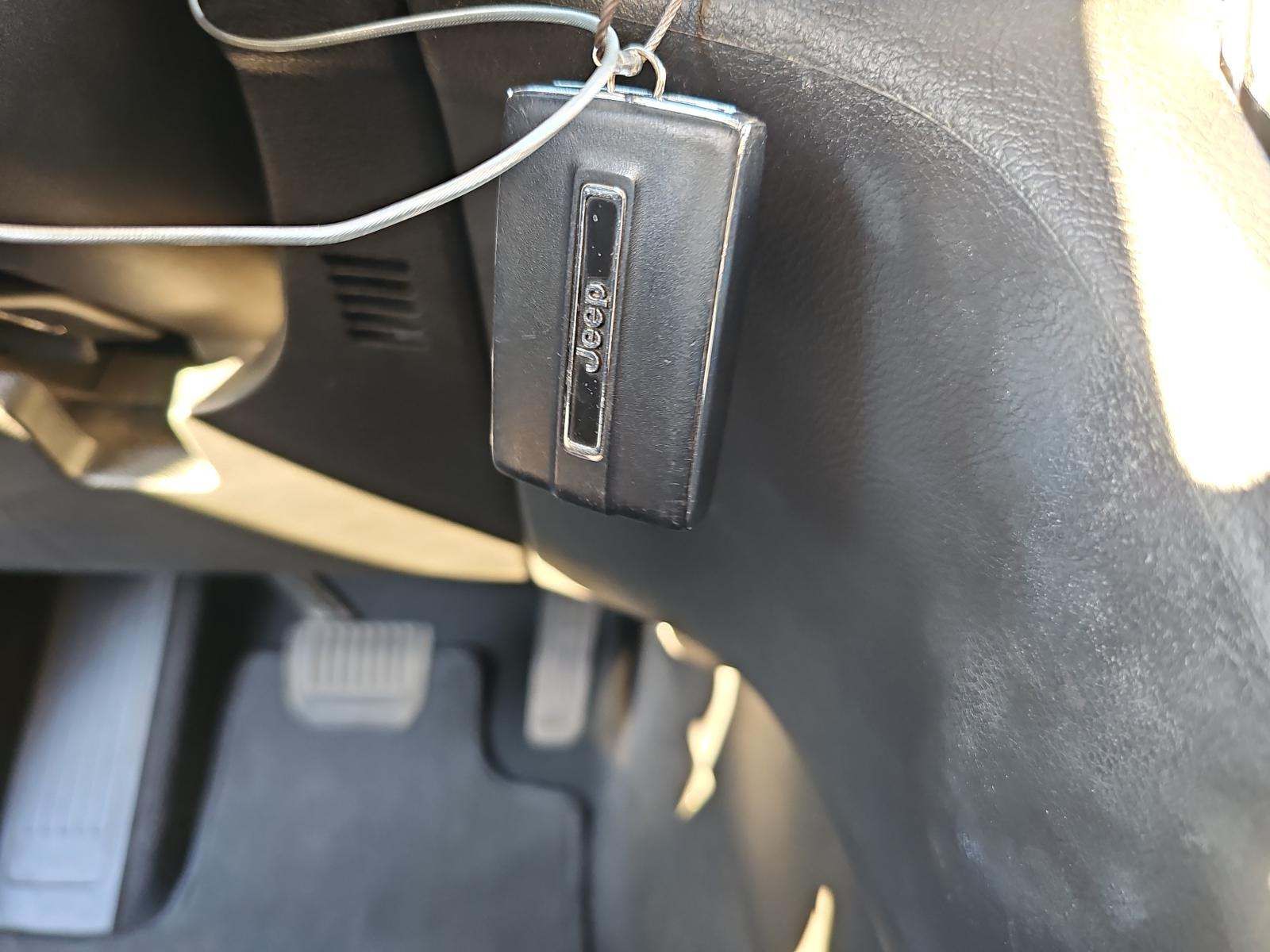 2023 Jeep Grand Cherokee Altitude AWD