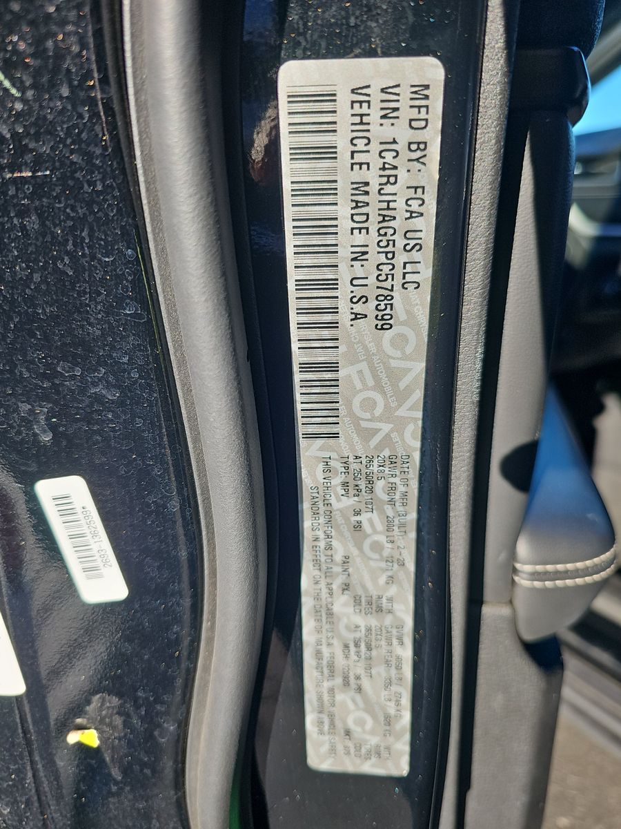 2023 Jeep Grand Cherokee Altitude AWD