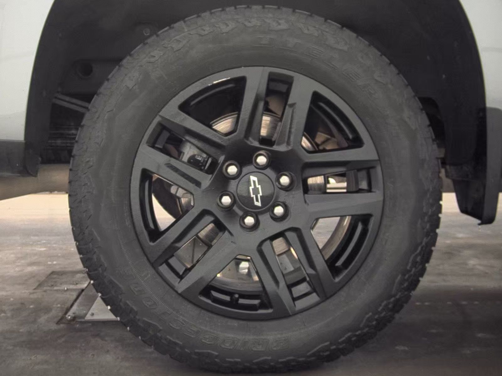 2023 Chevrolet Silverado 1500 Custom AWD