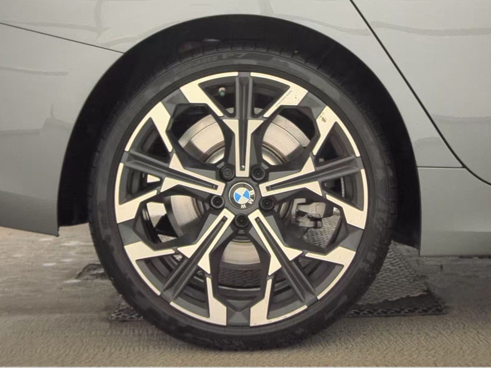 2025 BMW 3 Series 330i xDrive AWD