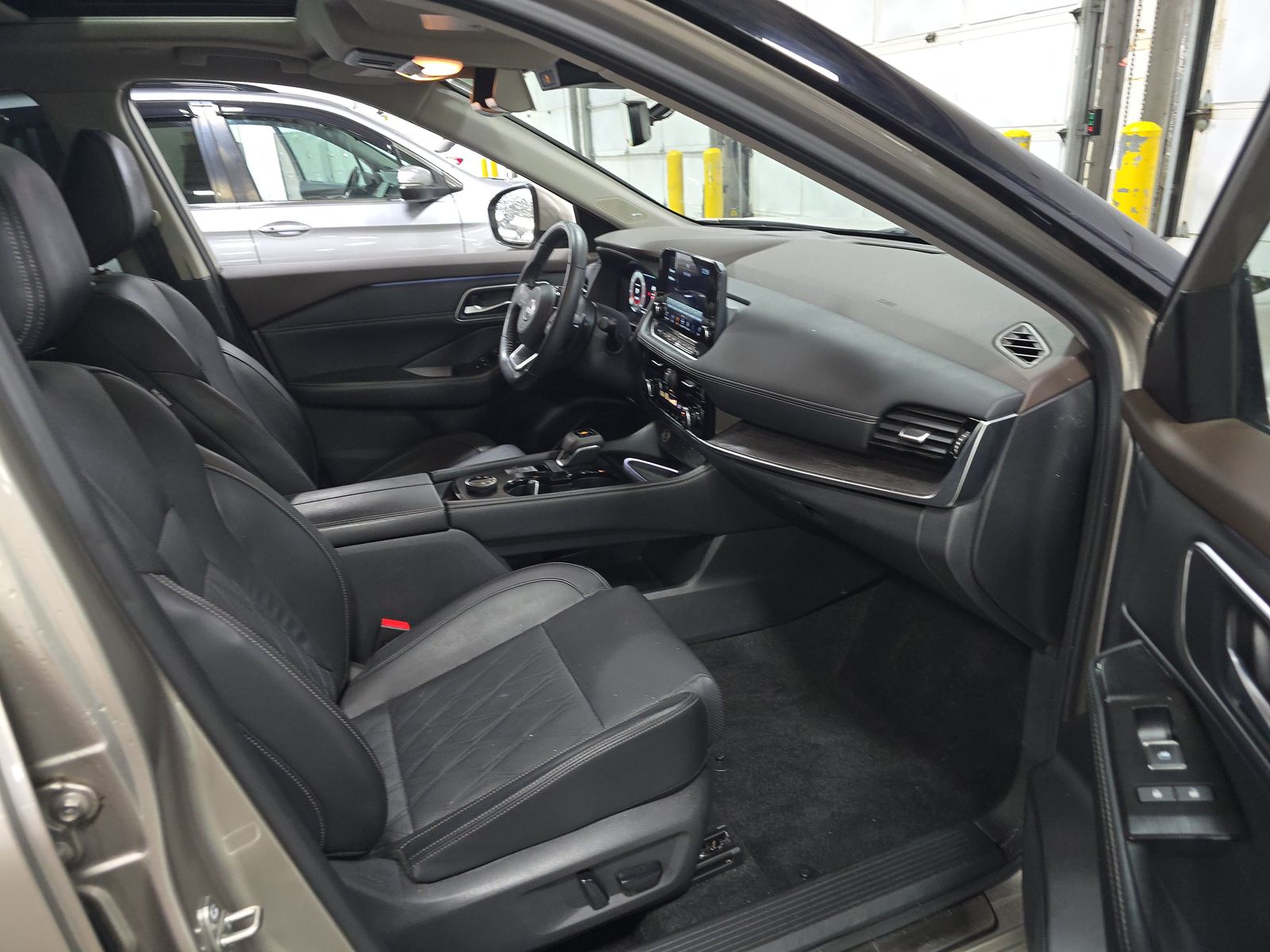 2023 Nissan Rogue Platinum AWD