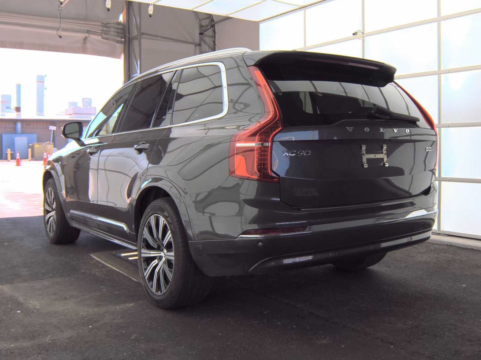 2024 Volvo XC90 B5 Core AWD