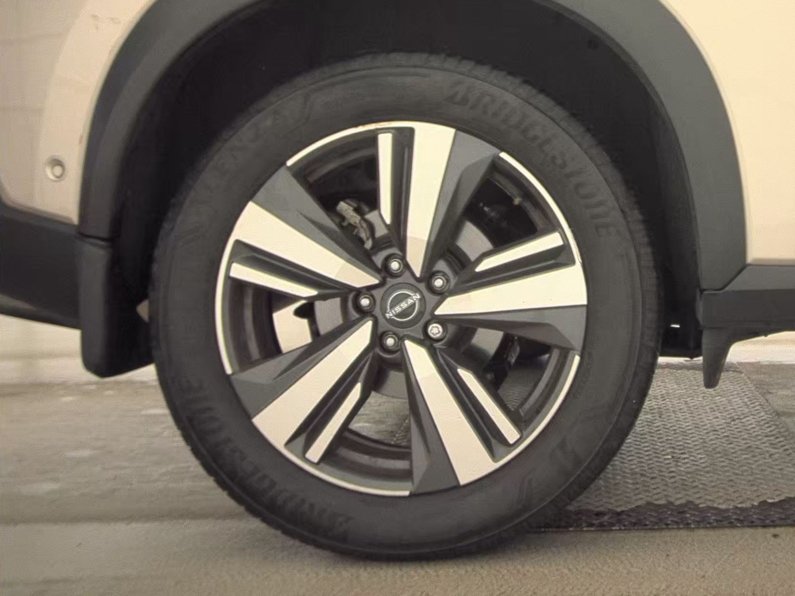 2023 Nissan Rogue Platinum AWD