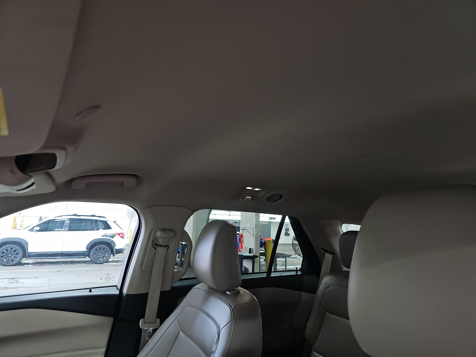 2023 Ford Explorer XLT RWD