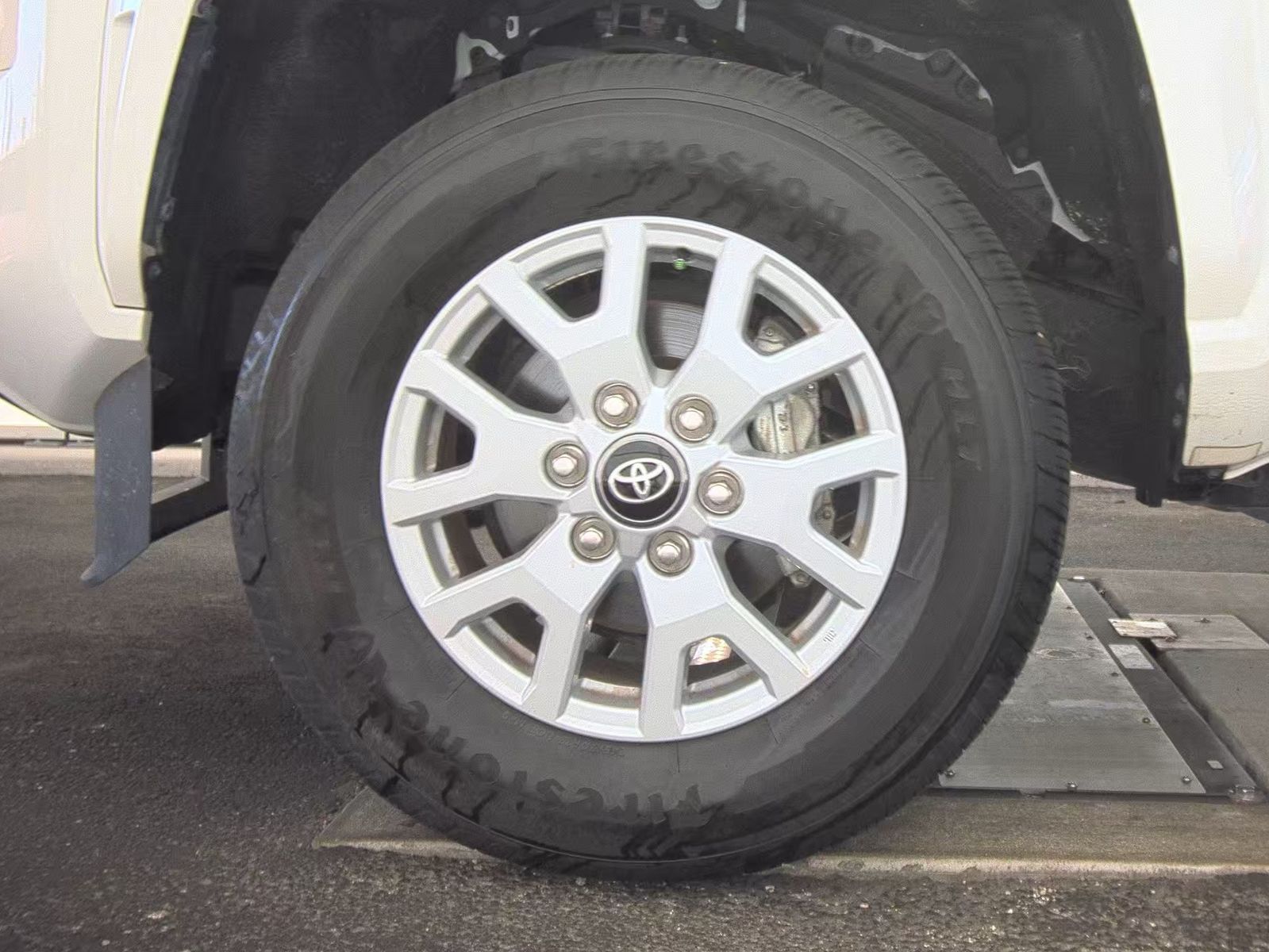 2024 Toyota Tacoma SR5 RWD