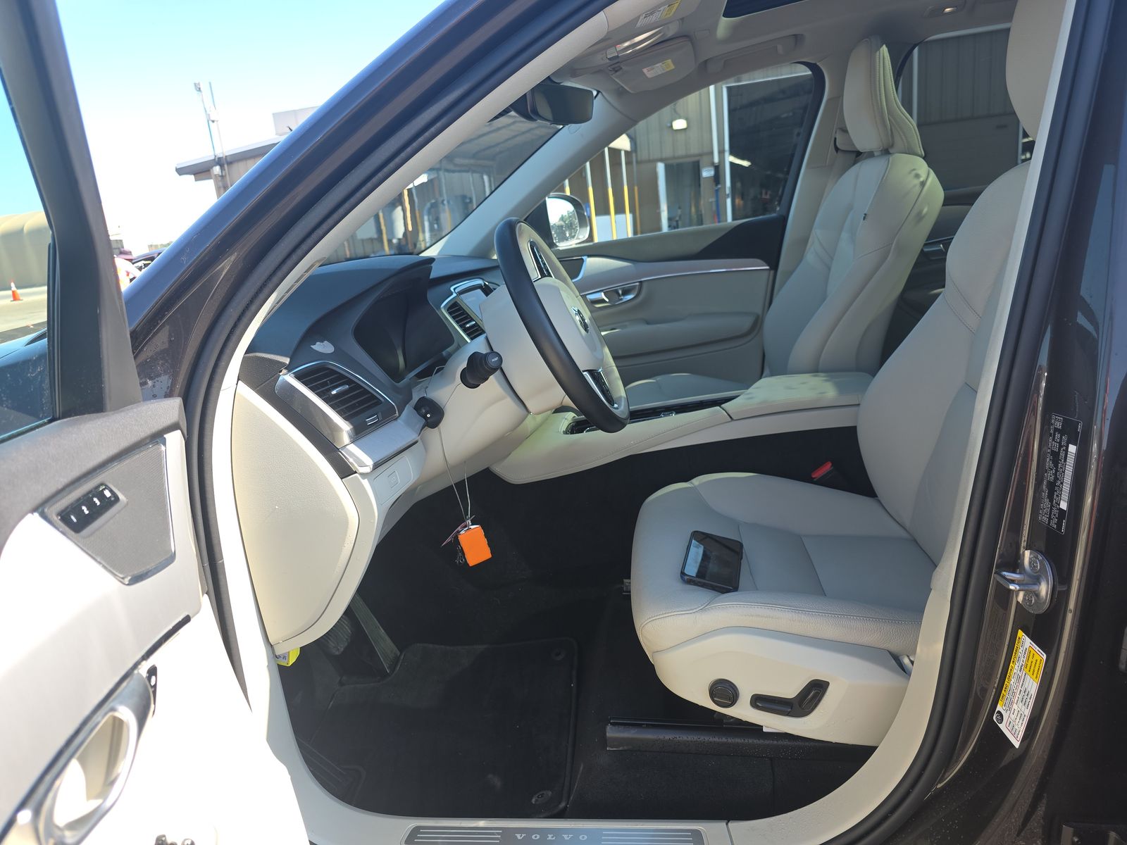 2024 Volvo XC90 B5 Core AWD