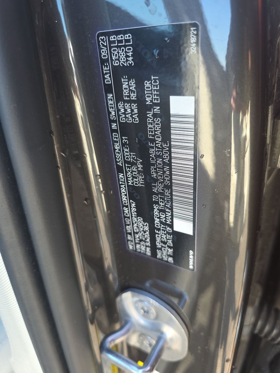 2024 Volvo XC90 B5 Core AWD