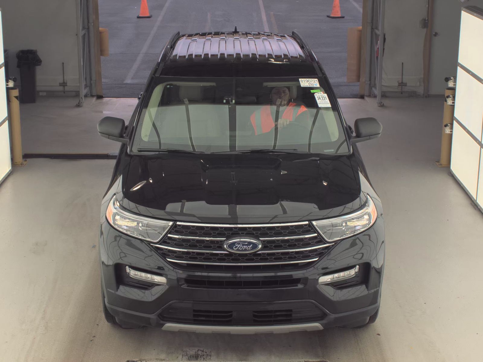 2023 Ford Explorer XLT RWD
