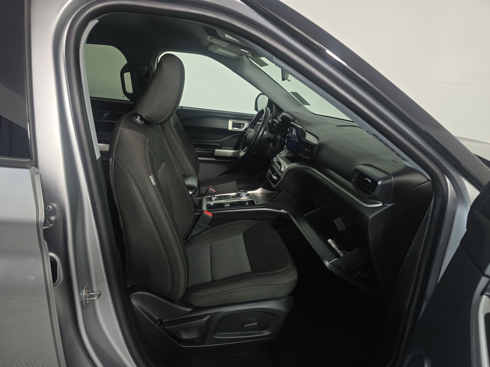 2022 Ford Explorer XLT AWD