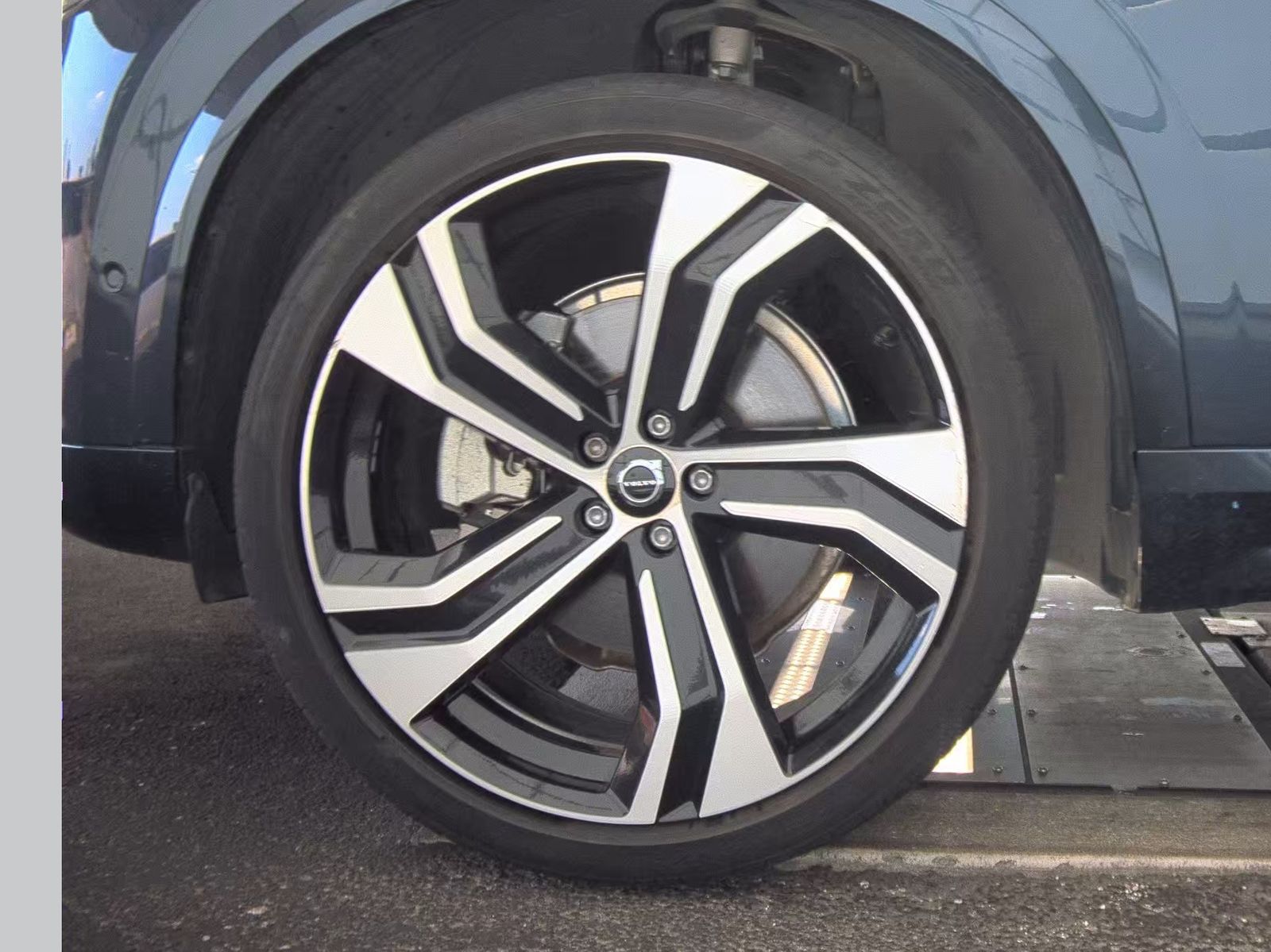 2024 Volvo XC90 B6 Ultimate AWD