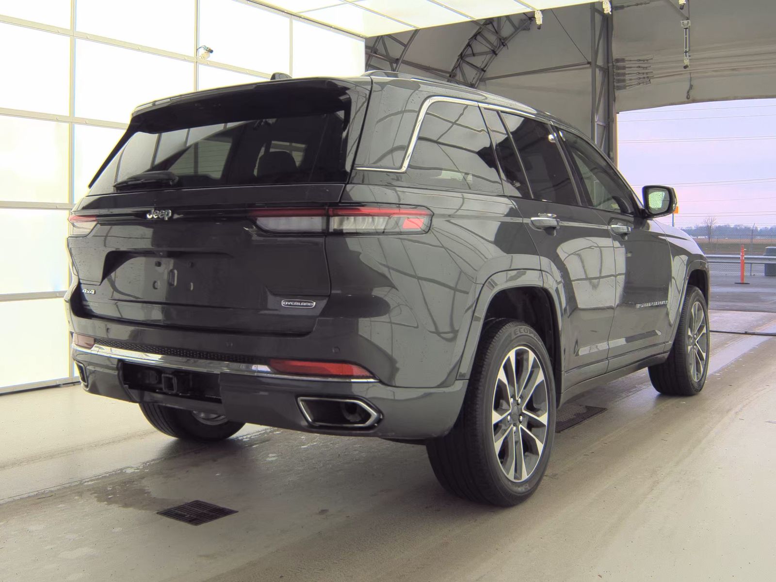 2022 Jeep Grand Cherokee Overland AWD