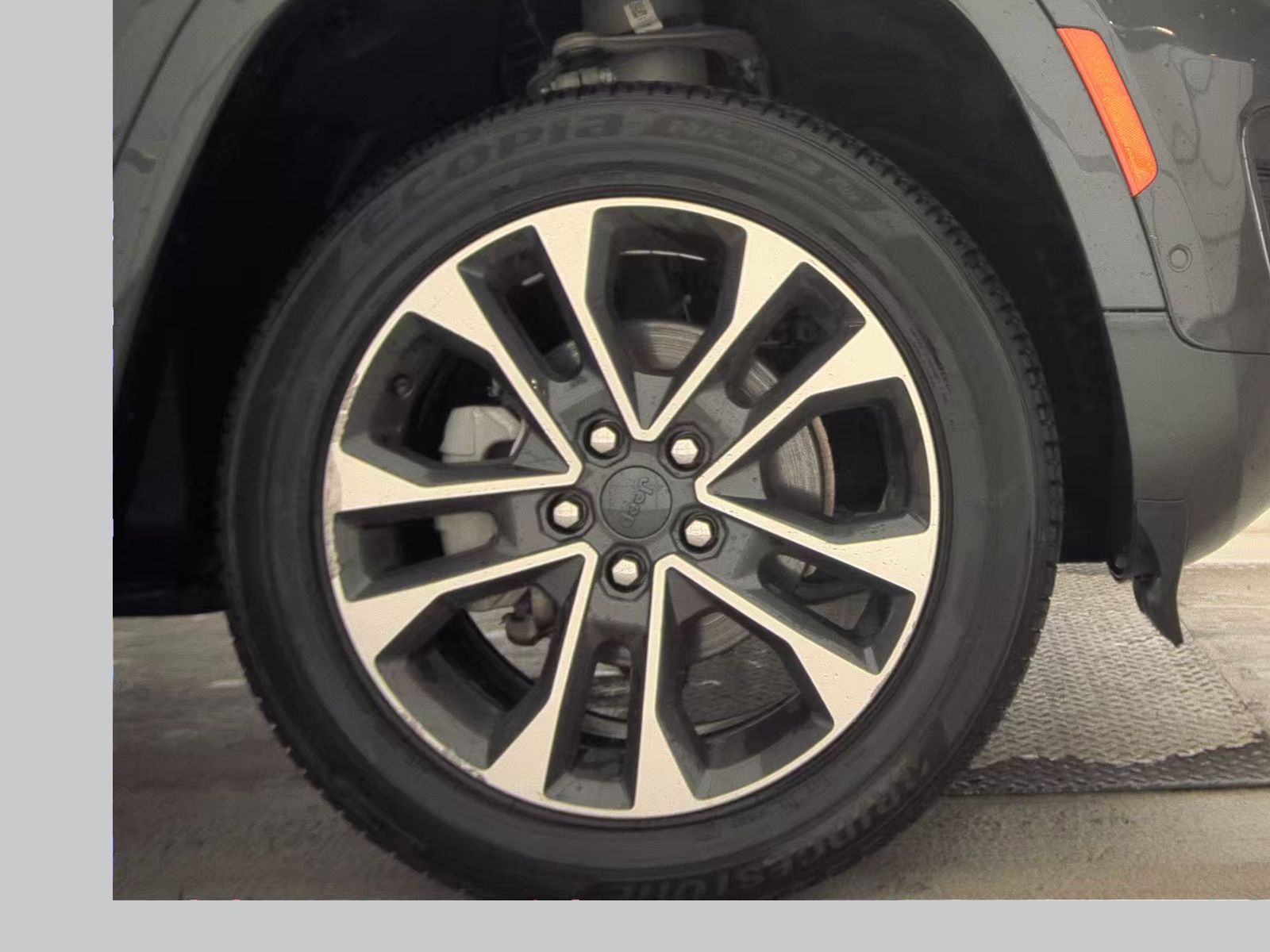 2022 Jeep Grand Cherokee Overland AWD