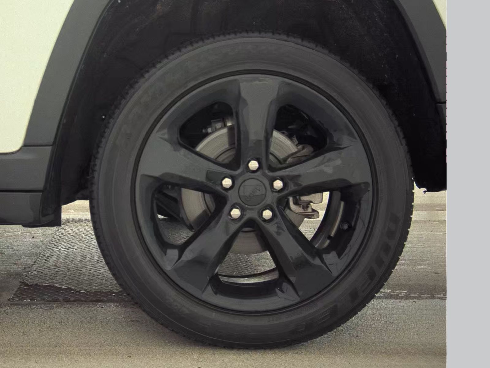 2022 Jeep Grand Cherokee Altitude AWD